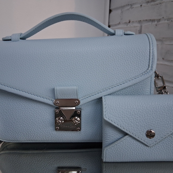 DUYP TOGO LEATHER MINI ENVELOPE BAG CHARM CARD HOLDER - Picture 4 of 5